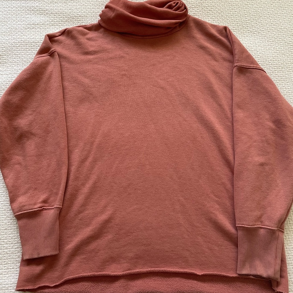 Aerie pullover